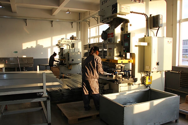 Sheet metal production line